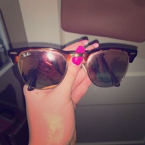 Ray Ban Clubmaster Tortoise Frame